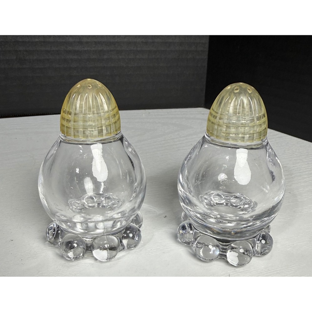 Vintage Candlewick Imperial Glass Salt and Pepper Shakers w/ Plastic Top.